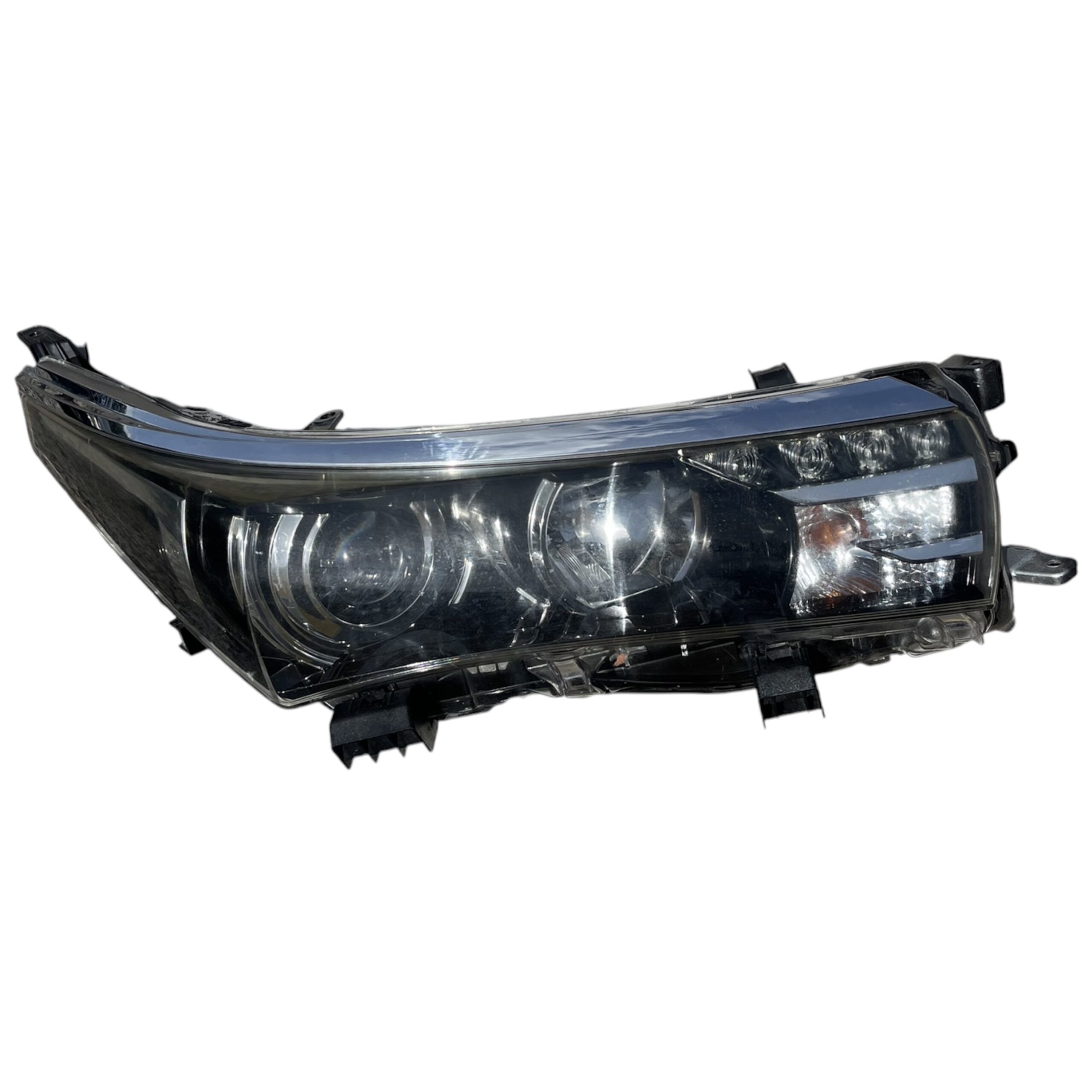 Headlamp – Toyota Corolla Altis 2014-2017 (Long Shape)